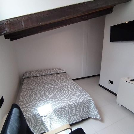 Estudio Centro - Puerta Del Sol Madrid Extérieur photo